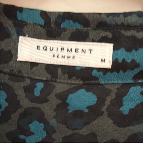 Equipment sheer silk cheetah print teal green button down blouse Womens Size M - Picture 7 of 8